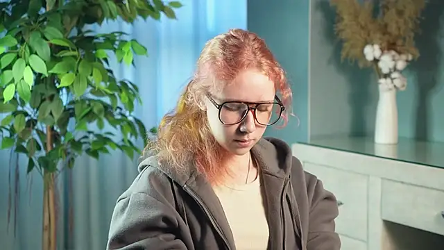 Snapshot of AmalElway chatting on February 2026 09:09:01 AM AmalElway online show from February 2026 09:09:01 AM