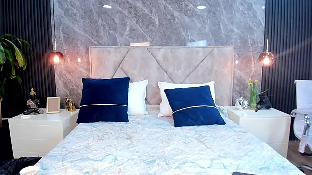 Emma Dancer online show from March 2026 12:27:02 PM