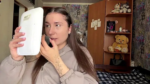 Snapshot of poly_princess chatting on March 2026 09:19:01 AM poly princess online show from March 2026 09:19:01 AM