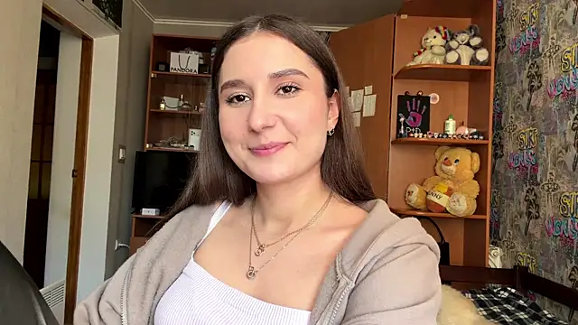 Snapshot of poly_princess chatting on April 2026 02:11:01 PM poly princess online show from April 2026 02:11:01 PM