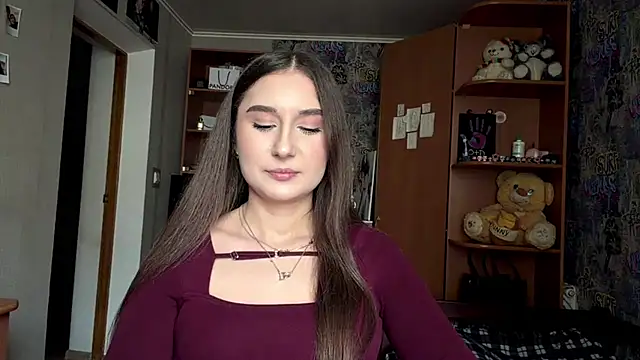 Snapshot of poly_princess chatting on April 2026 11:11:01 AM poly princess online show from April 2026 11:11:01 AM