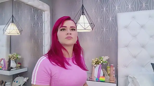CherryTayloor online show from April 2026 03:09:01 AM