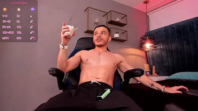 liam es online show from February 2026 02:01:01 AM