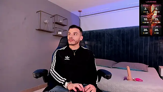 liam es online show from March 2026 04:30:01 AM