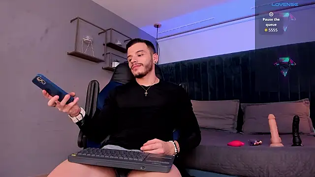 liam es online show from March 2026 02:37:01 AM