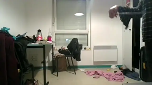 Snapshot of DolliaStarz chatting on February 2026 05:43:01 PM DolliaStarz online show from February 2026 05:43:01 PM