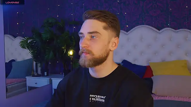 Dexter Raze online show from March 2026 10:33:01 PM