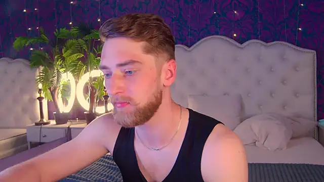 Dexter Raze online show from June 2026 03:43:01 PM