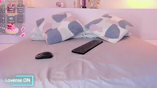 mia mendoza  online show from April 2026 11:22:02 AM