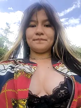 Snapshot of Persefone1331 chatting on February 2026 07:25:01 PM Persefone1331 online show from February 2026 07:25:01 PM