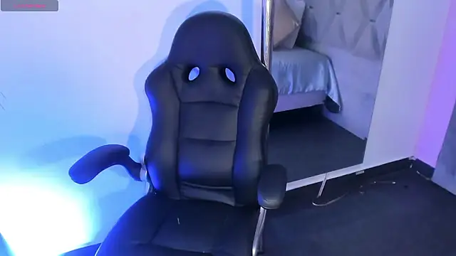 Daniiela Ember online show from March 2026 09:55:02 AM