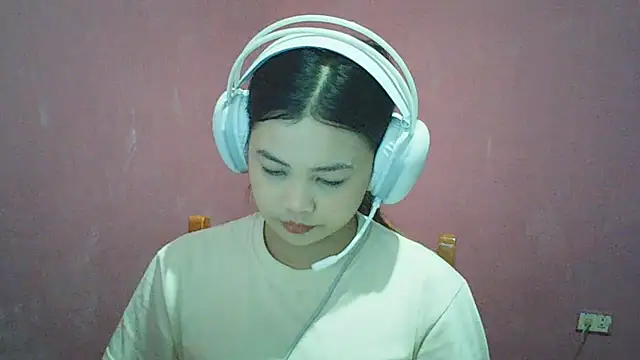 DessertFlower online show from May 2026 04:10:02 AM
