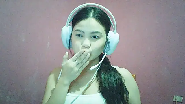 DessertFlower online show from May 2026 04:10:01 AM