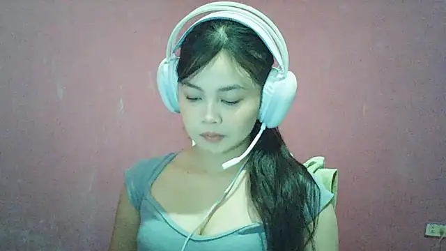 DessertFlower online show from May 2026 03:23:01 AM