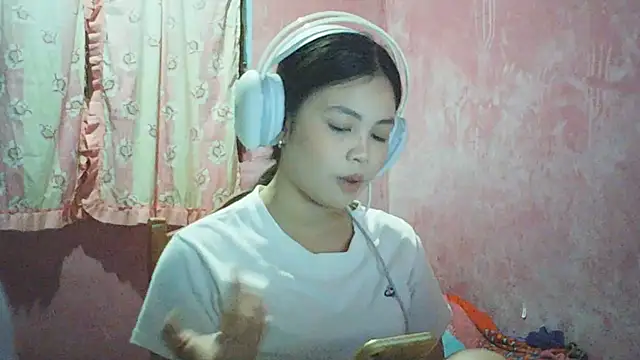 DessertFlower online show from May 2026 04:15:01 AM