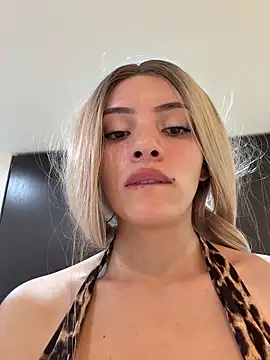 romanovanita online show from March 2026 05:44:01 AM