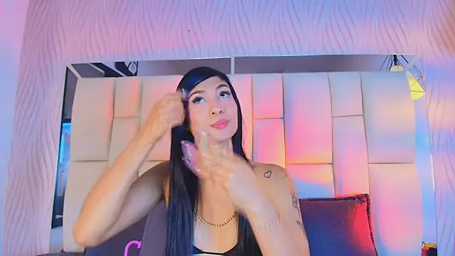 Lana Sliim online show from May 2026 12:14:02 PM
