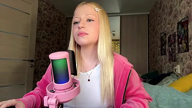 Snapshot of JeneeBIanks chatting on February 2026 11:33:02 AM JeneeBIanks online show from February 2026 11:33:02 AM