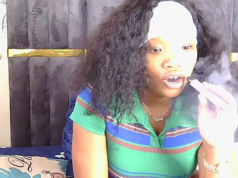 Divine Beautyxx online show from March 2026 02:09:01 PM