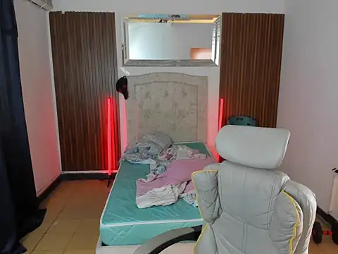 juan and luke online show from April 2026 12:10:02 PM