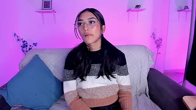 jaulyn 18 online show from March 2026 01:20:01 PM