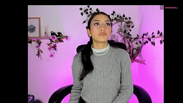 jaulyn 18 online show from March 2026 12:29:02 PM