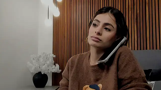 Snapshot of Amara_Velvet_ chatting on June 2026 08:36:02 PM Amara Velvet online show from June 2026 08:36:02 PM