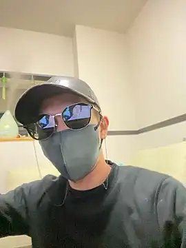 Snapshot of Yumemiru-k chatting on February 2026 06:26:01 AM Yumemiru-k online show from February 2026 06:26:01 AM