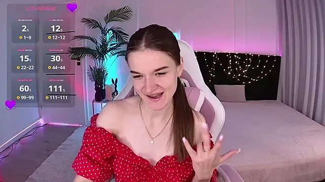 Ann Wood online show from May 2026 02:13:02 PM