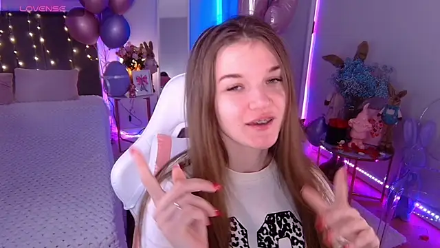 Ann Wood online show from February 2026 06:58:02 AM