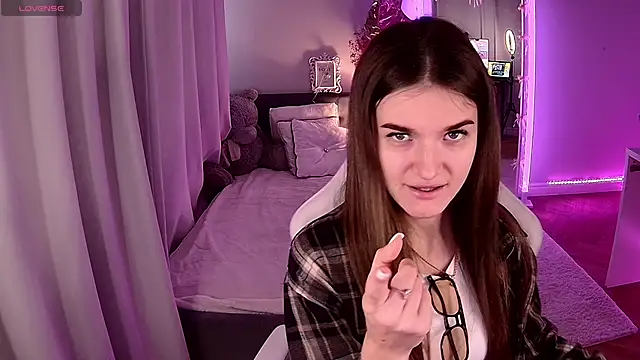 Ann Wood online show from March 2026 07:27:01 AM