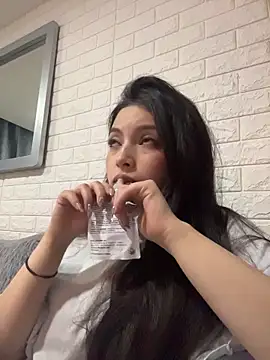 Mady Pink online show from March 2026 04:44:02 AM