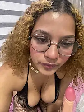 Snapshot of KendyLove_ chatting on March 2026 12:21:01 AM KendyLove online show from March 2026 12:21:01 AM