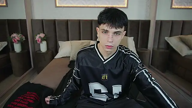 ClarkBev online show from March 2026 07:24:01 AM