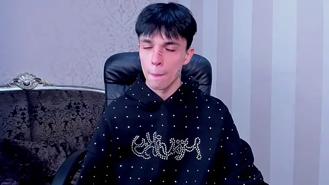 ClarkBev online show from February 2026 01:40:01 AM