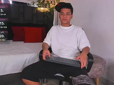 Snapshot of PATRIICKMILLER chatting on February 2026 03:46:02 PM PATRIICKMILLER online show from February 2026 03:46:02 PM