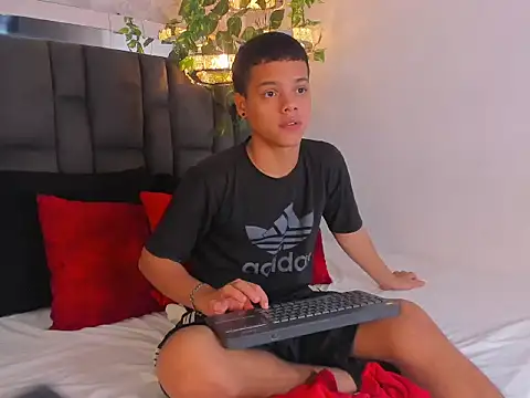 Snapshot of PATRIICKMILLER chatting on February 2026 03:23:02 PM PATRIICKMILLER online show from February 2026 03:23:02 PM