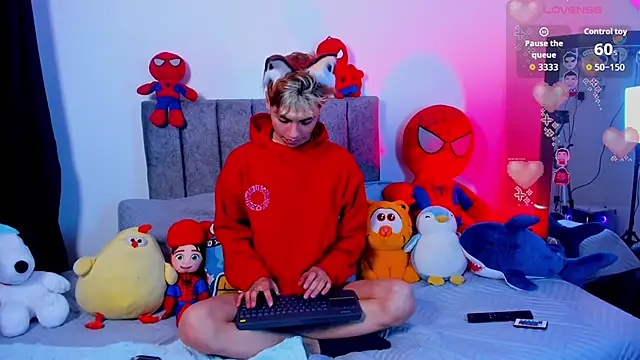 Callum 777 online show from March 2026 04:43:01 AM