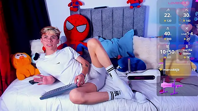 Callum 777 online show from April 2026 05:42:01 AM