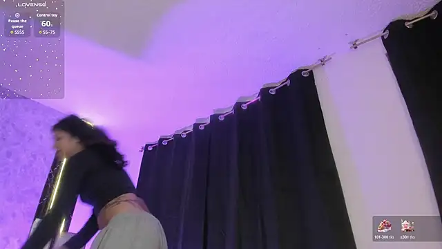 MilyFerrer online show from April 2026 04:05:02 AM