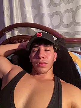 Alejandrososas online show from February 2026 08:42:01 PM