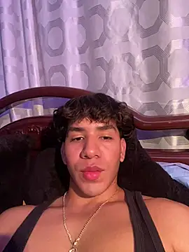 Alejandrososas online show from February 2026 10:22:02 PM