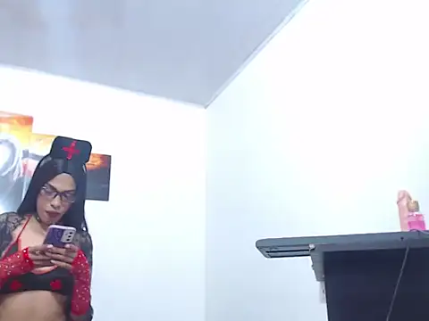 cellesthee online show from February 2026 11:04:01 PM