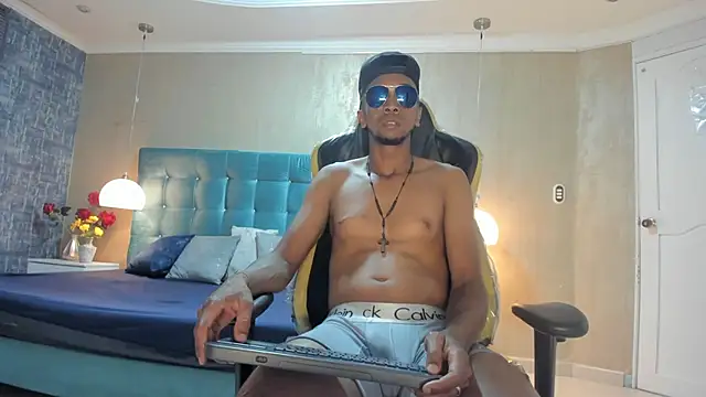 Snapshot of bray_1999 chatting on February 2026 03:28:01 AM bray 1999 online show from February 2026 03:28:01 AM