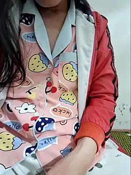 kieuqueen92 online show from February 2026 01:55:01 PM