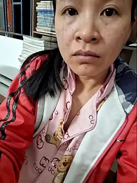 kieuqueen92 online show from February 2026 12:51:02 PM