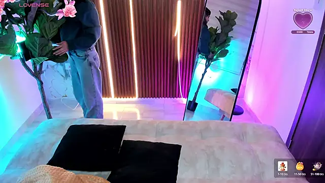 Antonella Moretti  online show from April 2026 02:19:01 AM