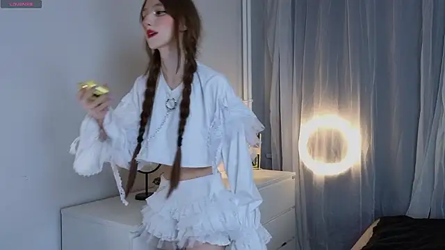 arina waifu online show from March 2026 09:07:01 PM