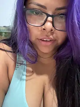 perritarebeldee online show from April 2026 12:00:01 PM