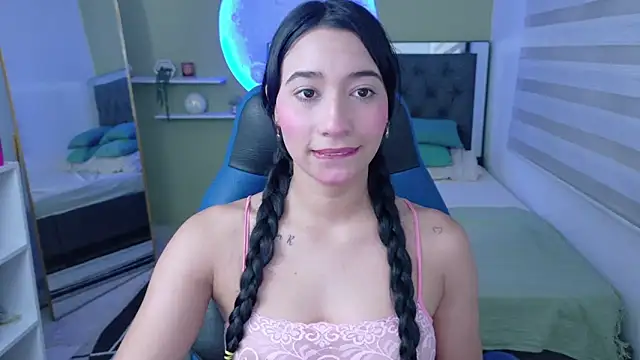 ivvoncute online show from June 2026 01:32:01 AM